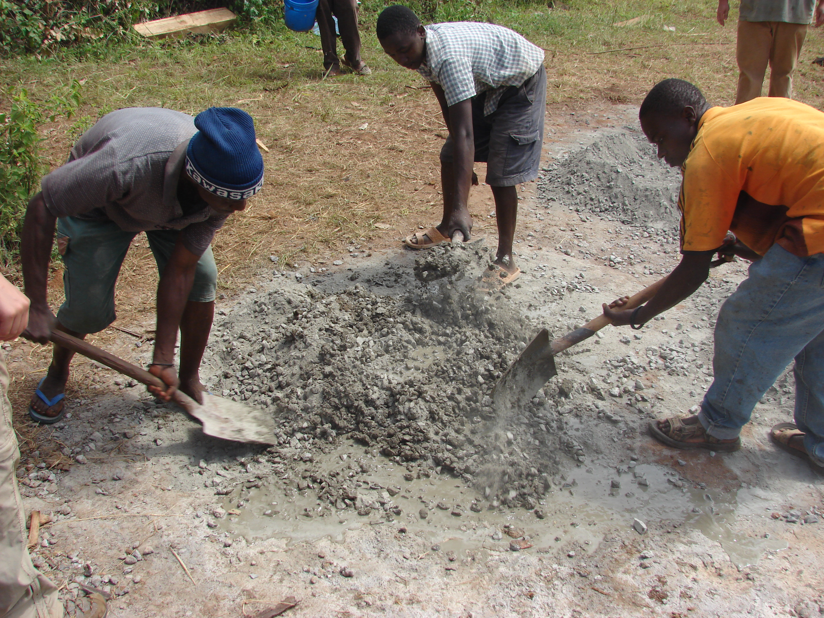 How to mix cement by hand 