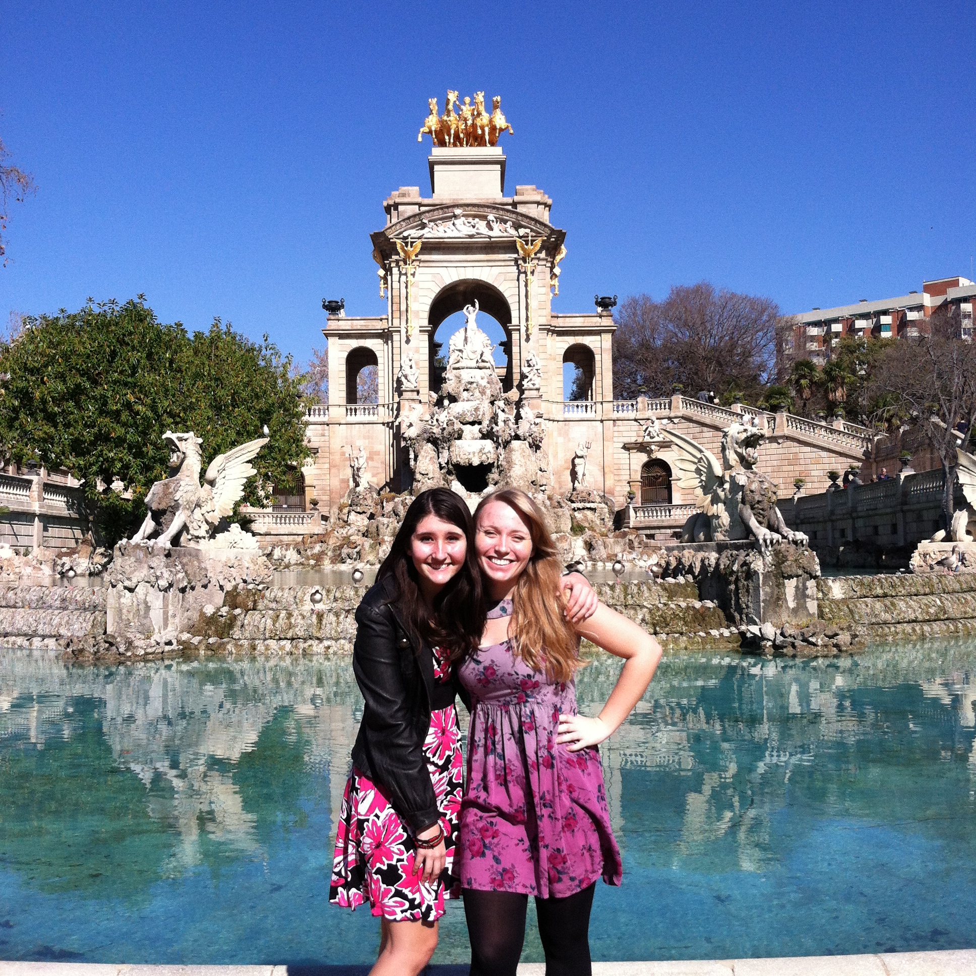 parque guell cheetah girls