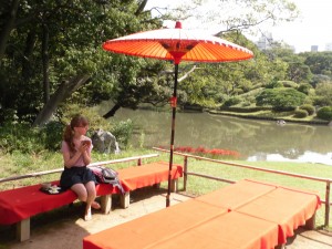There is also a tea house where you can sit outside and enjoy traditional Japanese tea and sweets.
