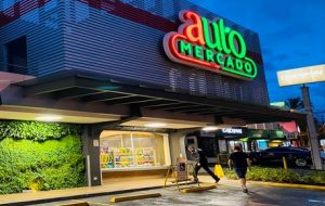 front door of auto mercado, a fancy grocery store